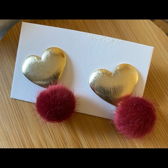 Gold heart and red pompom earrings - Picture 1 of 1